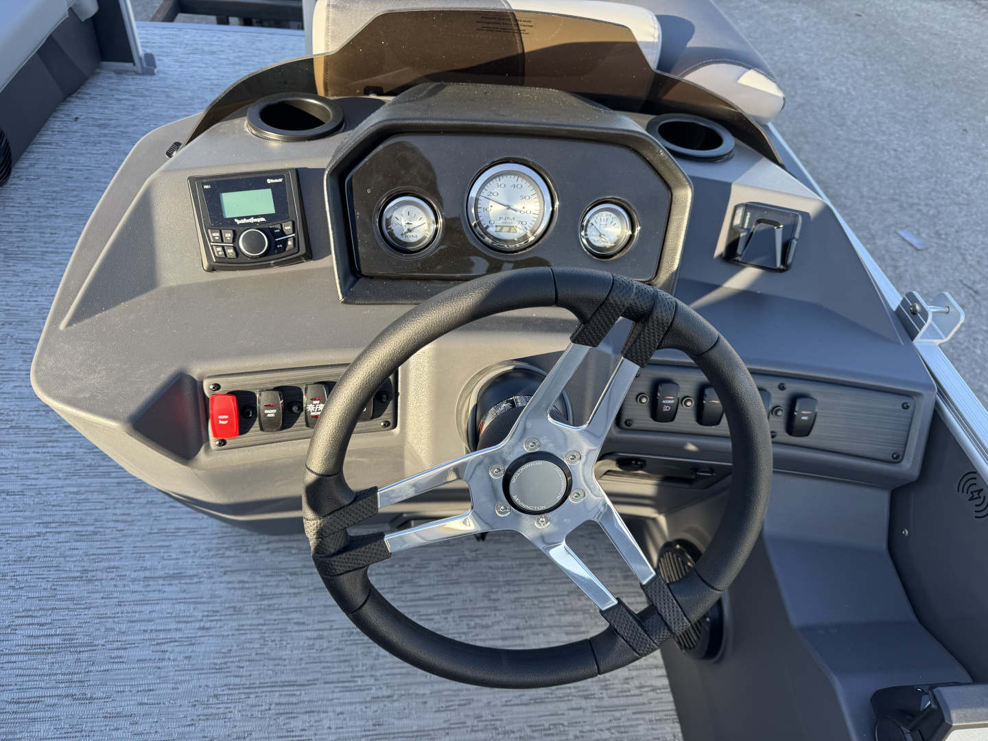 New 2026 Bennington 168 S Series Cruise Pontoon Boat ***Electric Motor***