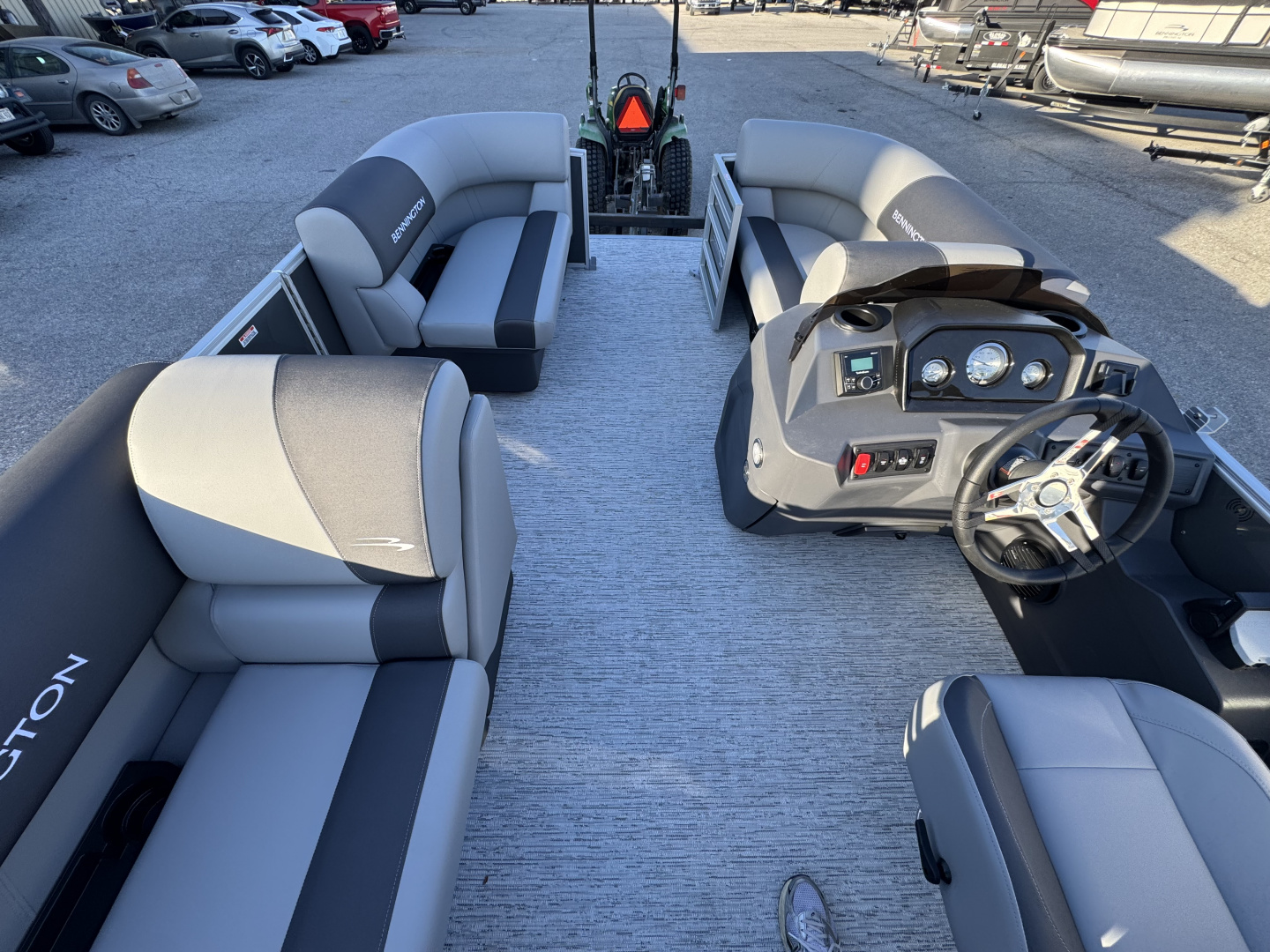 New 2026 Bennington 168 S Series Cruise Pontoon Boat ***Electric Motor***