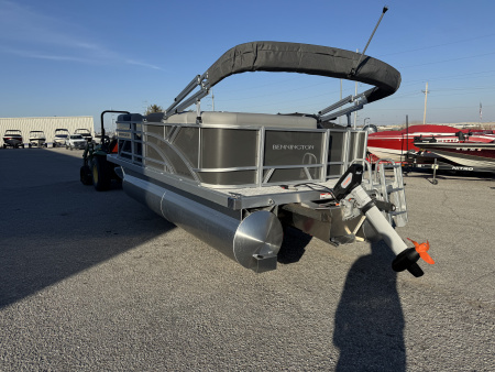 New 2026 Bennington 168 S Series Cruise Pontoon Boat ***Electric Motor***