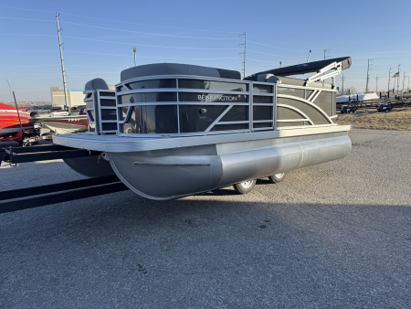 New 2026 Bennington 168 S Series Cruise Pontoon Boat ***Electric Motor***