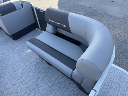 New 2026 Bennington 168 S Series Cruise Pontoon Boat ***Electric Motor***