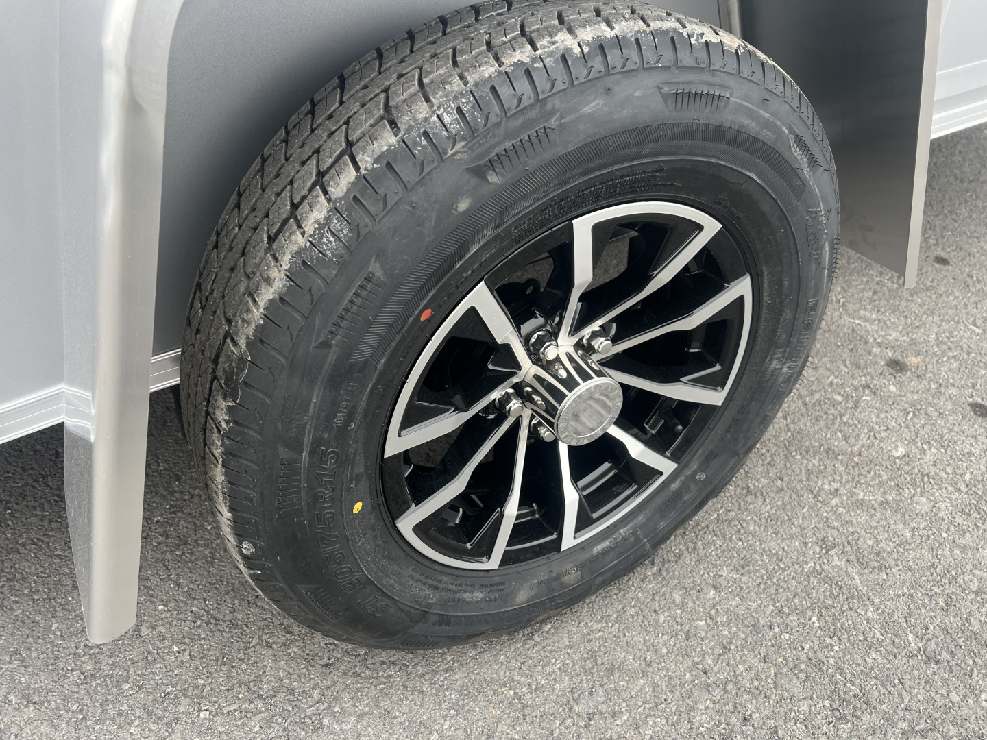 New 2026 Look Trailers 5x10 3K ST-DLX RAMP DOOR Cargo / Enclosed Trailer