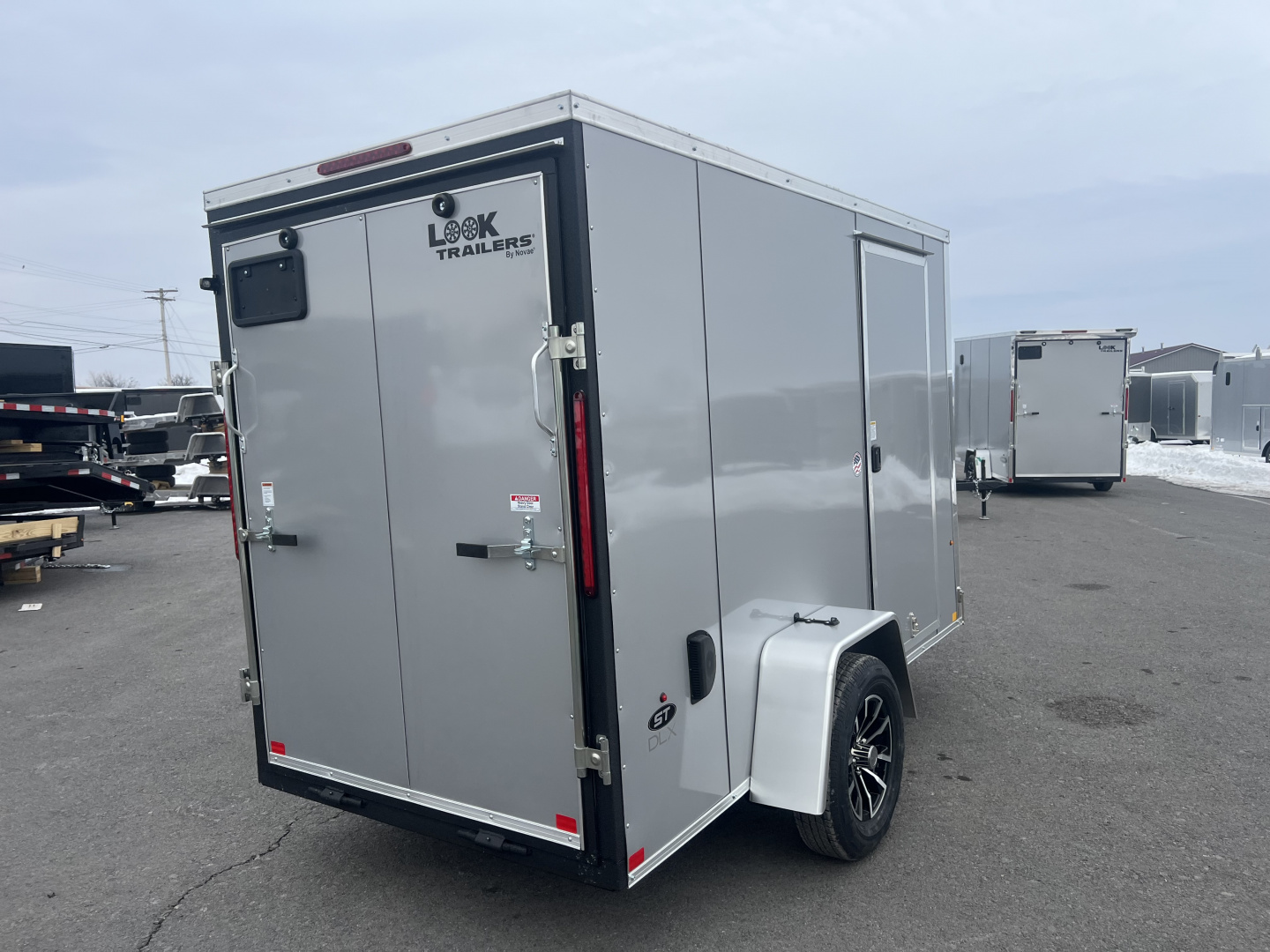 New 2026 Look Trailers 5x10 3K ST-DLX RAMP DOOR Cargo / Enclosed Trailer