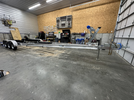 New 2026 WaterMade Boat Trailers WM27-29 10.5 Torsion Power Boat