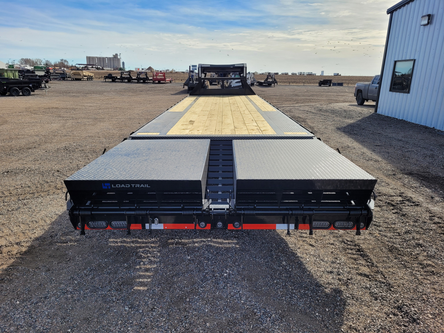 New 2026 Load Trail 102"x32' Gooseneck Triple Axle Deckover Trailer