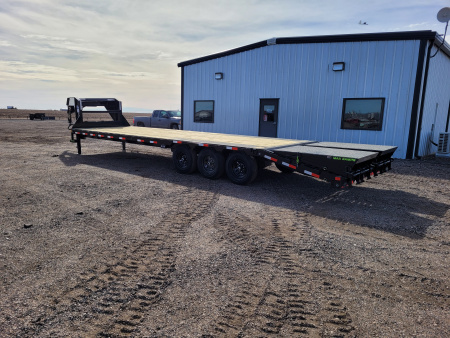 New 2026 Load Trail 102"x32' Gooseneck Triple Axle Deckover Trailer