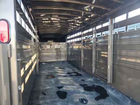 New 2026 Titan Trailer S.S. 20' STOCK