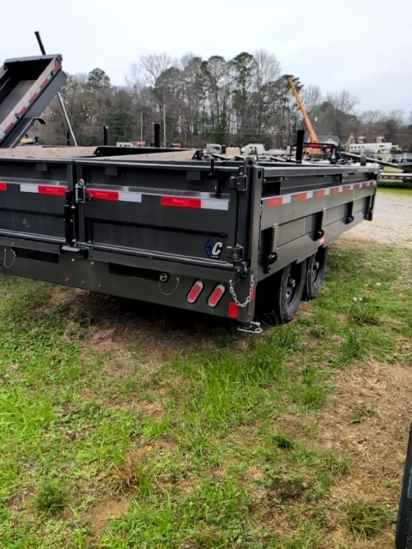 New 2026 Diamond C Trailers DOD207 Dump Trailer
