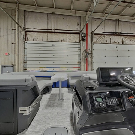 New 2026 Bennington M Series 22' Swingback Tri-toon Boat