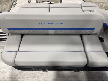 New 2026 Bennington M Series 22' Swingback Tri-toon Boat