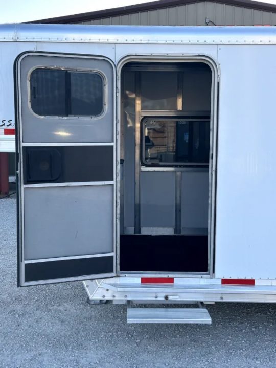 Used 2007 Exiss 4 Horse Gooseneck