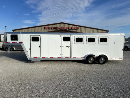 Used 2007 Exiss 4 Horse Gooseneck