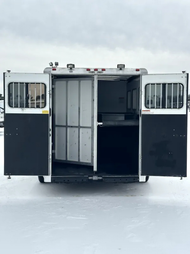 Used 2008 Sundowner 3 Horse Bumper Pull