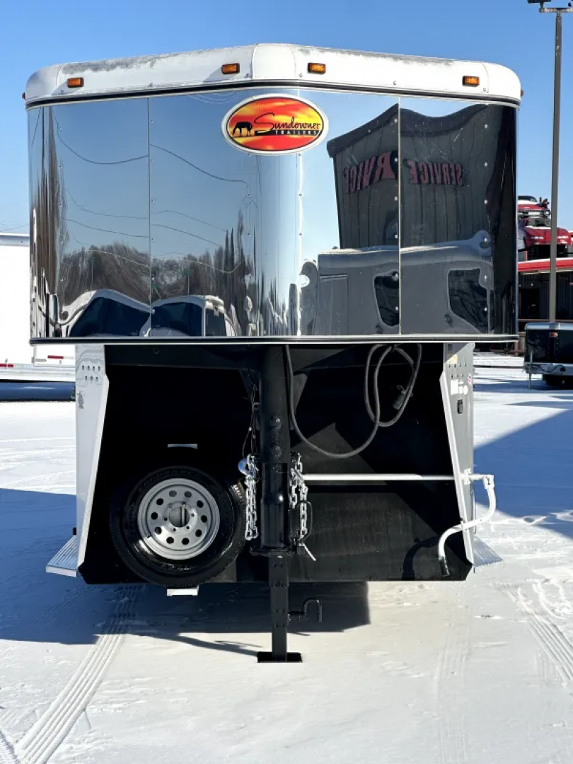 Used 2004 Sundowner 2 Horse Gooseneck