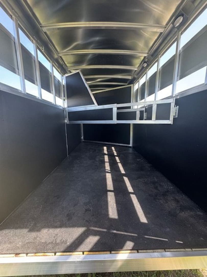 New 2026 Shadow Trailers 3H STK BP Horse Trailer