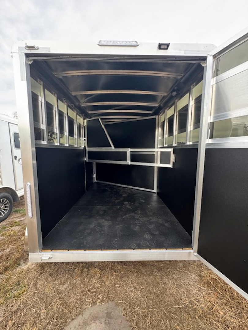 New 2026 Shadow Stablemate 2H Stock Horse Trailer W/ Plexi Horse Trailer