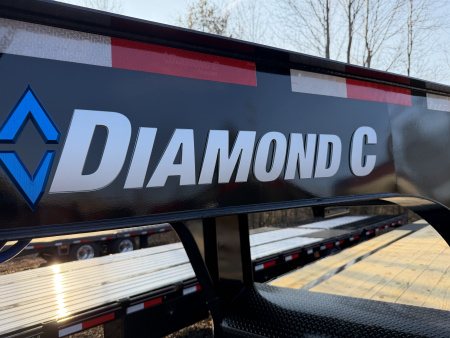 New 2026 Diamond C FMAX208 GOOSENECK TRAILER 27+5 MAX RAMPS 18K G.V.W.R.