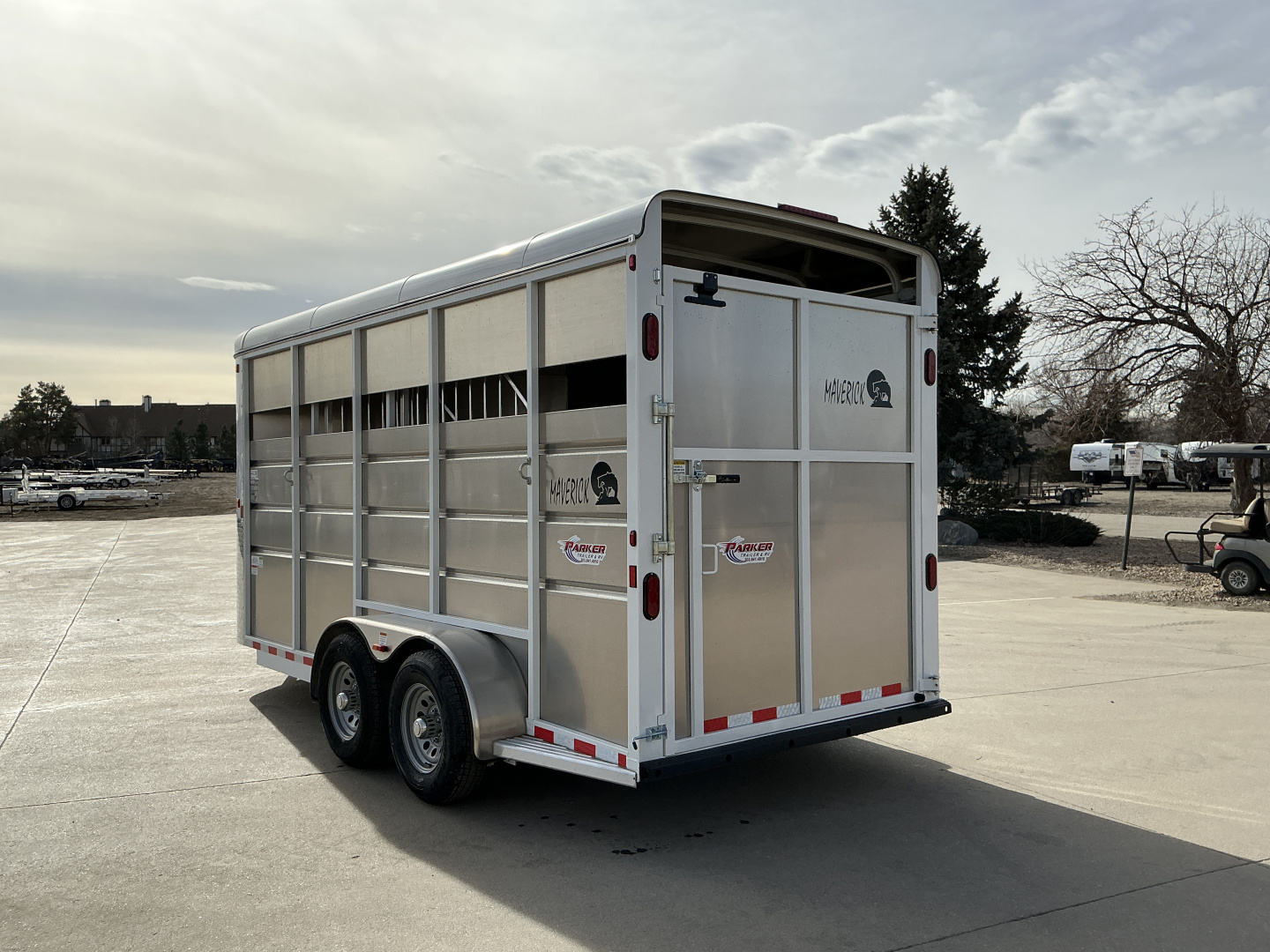 New EXTRA HEIGHT - 2026 Maverick 3 Place Horse Trailer