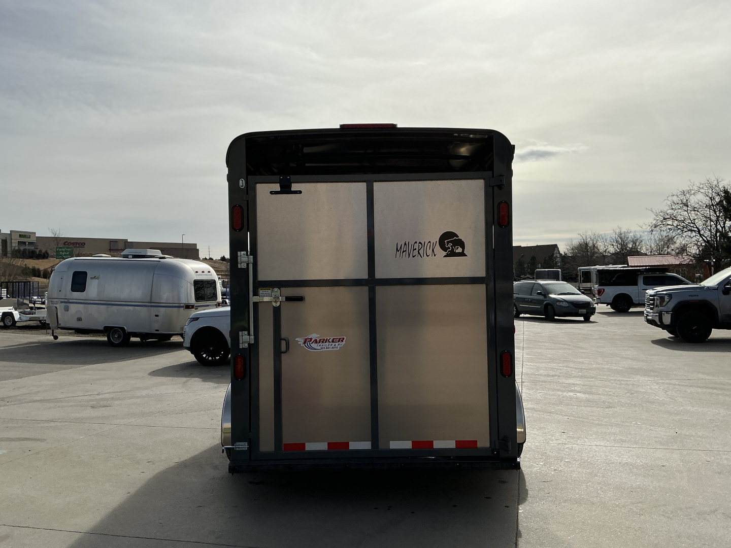 New EXTRA HEIGHT - 2026 Maverick 3 Place Horse Trailer