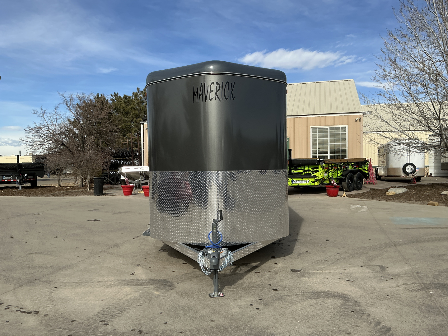 New EXTRA HEIGHT - 2026 Maverick 3 Place Horse Trailer