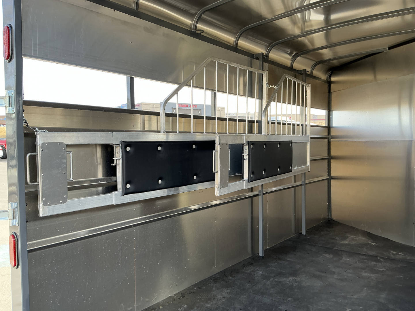 New EXTRA HEIGHT - 2026 Maverick 3 Place Horse Trailer