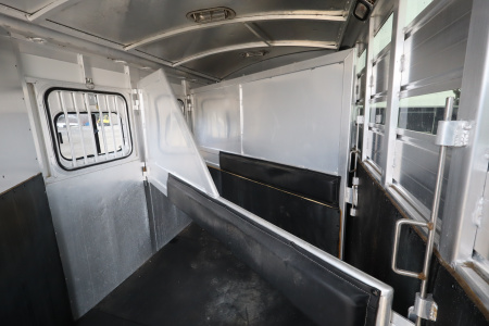 Used 2000 Cherokee 3 Place Weekender GN Horse Trailer