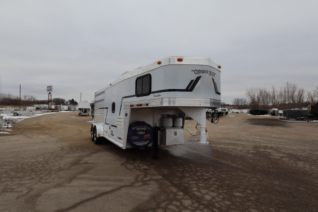 Used 2000 Cherokee 3 Place Weekender GN Horse Trailer