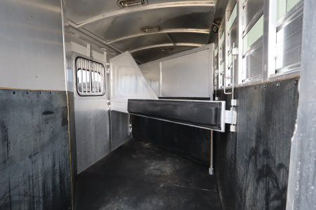 Used 2000 Cherokee 3 Place Weekender GN Horse Trailer