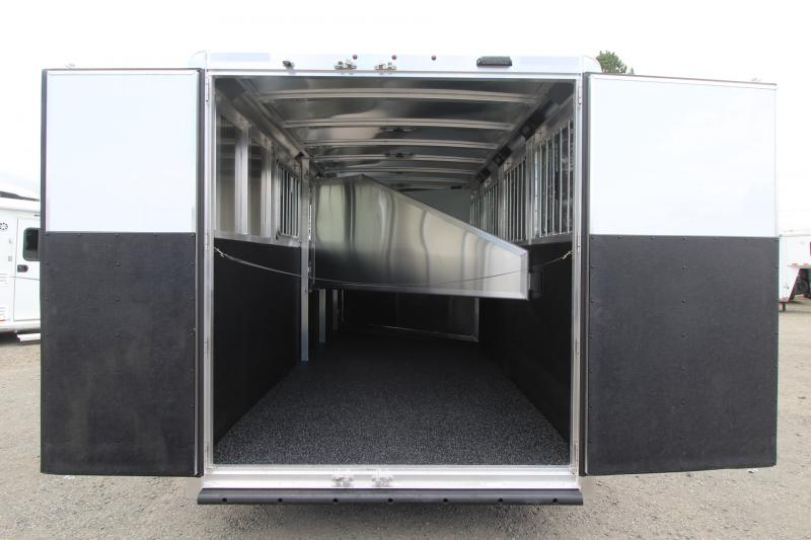 New $2500 BELOW COST! NEW Exiss 4 Horse Aluminum -7'2" Tall-Easy Care Floor-Stud Divider-LED Lights-Drop Down Windows