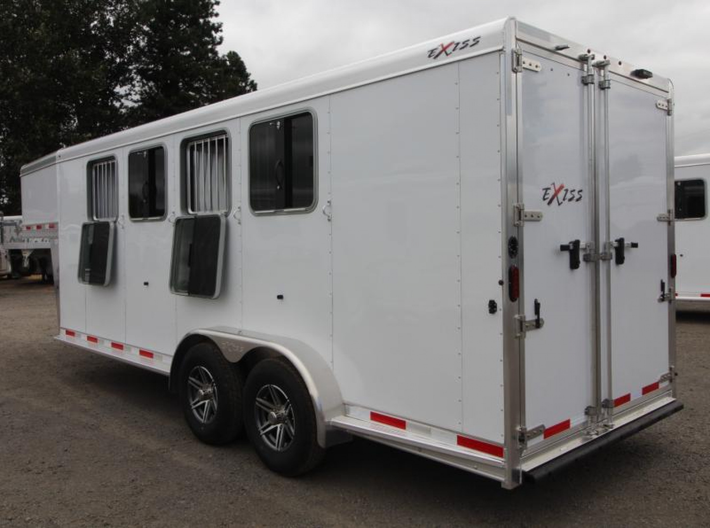 New $2500 BELOW COST! NEW Exiss 4 Horse Aluminum -7'2" Tall-Easy Care Floor-Stud Divider-LED Lights-Drop Down Windows