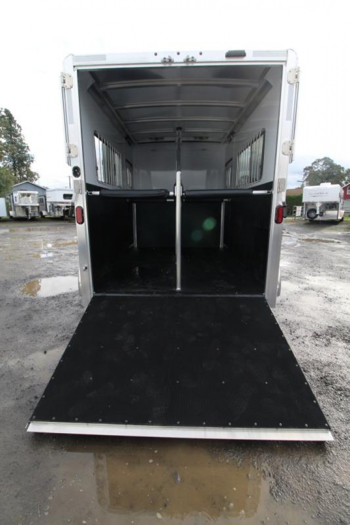 New 2024 Exiss 7200 ST $1400 BELOW COST! 2 Horse Straightload Trailer-7'8" Tall-Warmblood-Escape Doors on Both Sides