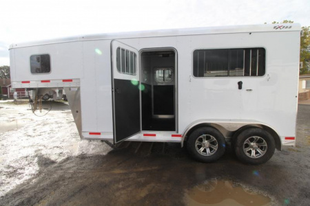 New 2024 Exiss 7200 ST $1400 BELOW COST! 2 Horse Straightload Trailer-7'8" Tall-Warmblood-Escape Doors on Both Sides