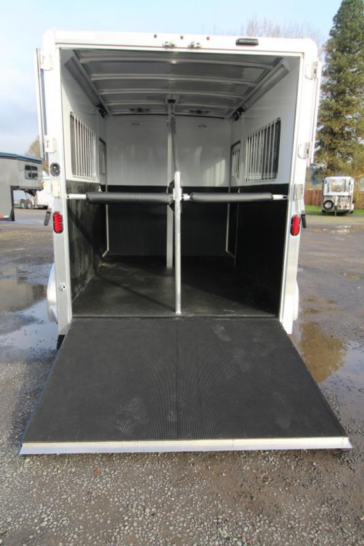 New Price Drop $3,000! 2024 Exiss 724 ST 2 Horse Straight Load Trailer-Warmblood Size- LED Lights- Escape Doors on Both Sides-Big Roomy Dressing/Tack Room