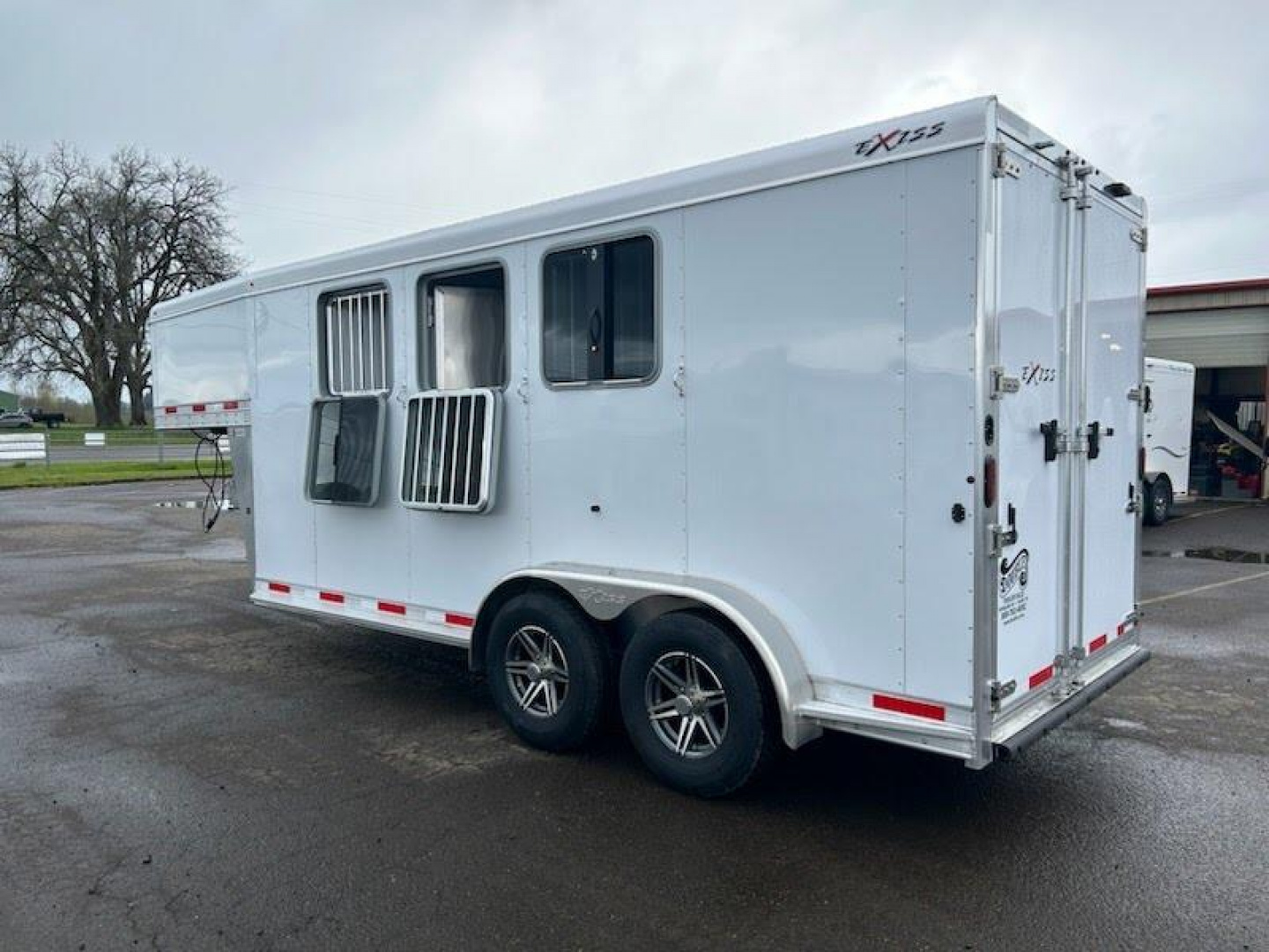 New Price Reduced $3,400 !! 2024 Exiss Express SS 3 Horse Trailer-Easy Care Flooring- Stud Divider-LED Lights