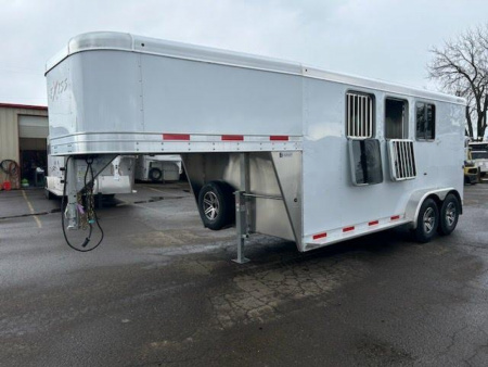 New Price Reduced $3,400 !! 2024 Exiss Express SS 3 Horse Trailer-Easy Care Flooring- Stud Divider-LED Lights