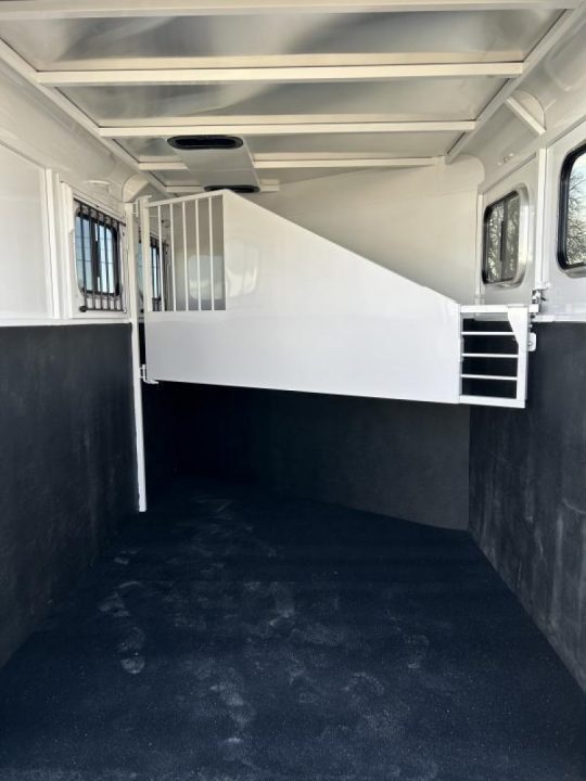 New Price Reduced $600 2024 Trails West Adventure II MX 2H BP - Swing Out Saddle Rack - 6'9'' Wide/7'0 Tall - Water Tank - Triple Wall Construction