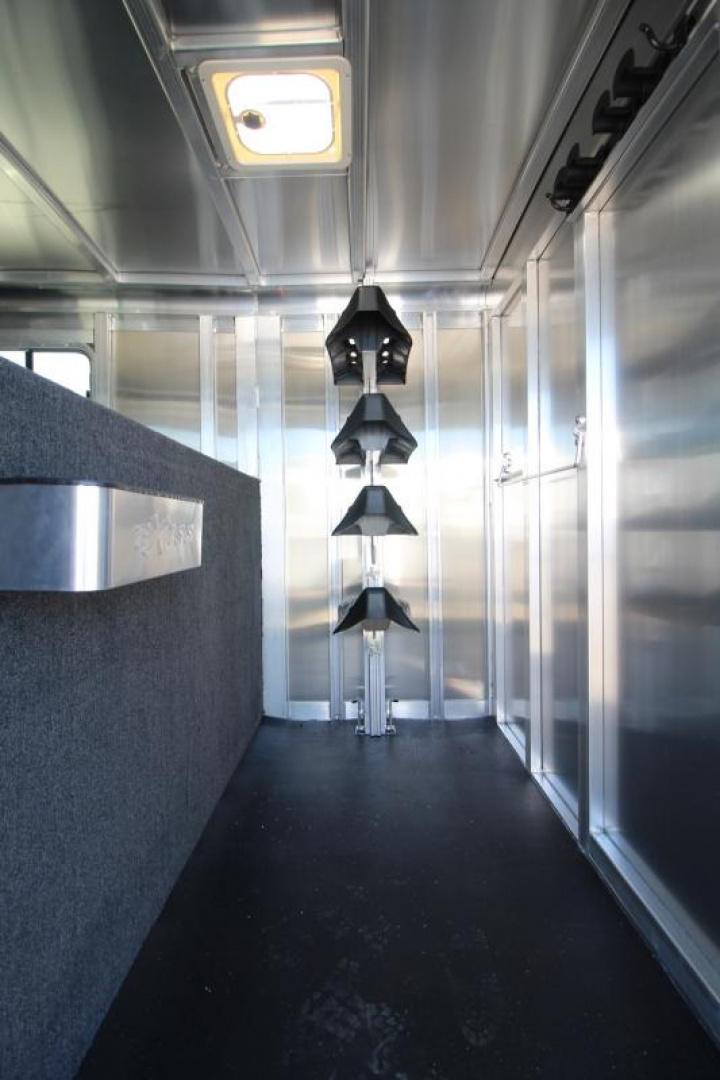 New Price Drop $3000-2025 Exiss Trailers STC 7020 Stock / Stock Combo Trailer-7'2" Tall-Rubber Mats-Stainless Steel Front Nose-Rear Gate w/Slider