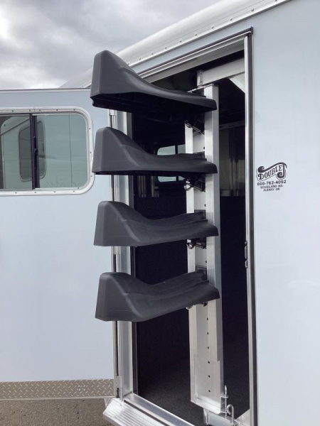 New RED $3300! 2024 Featherlite 9600-7472 4 Horse Trailer-Swing Out Saddle Rack-Stud Divider-Screen Door-Easy Care Flooring