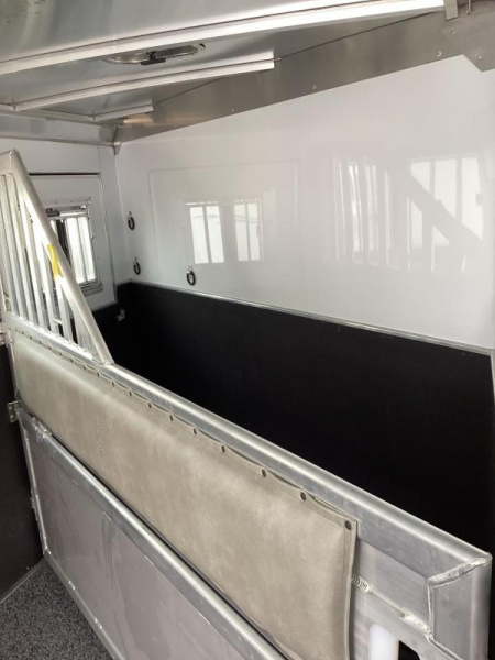 New RED $3300! 2024 Featherlite 9600-7472 4 Horse Trailer-Swing Out Saddle Rack-Stud Divider-Screen Door-Easy Care Flooring