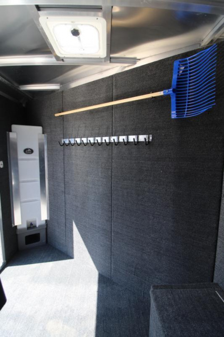 New PRICE REDUCED $3500! 2025 Featherlite 9400 3 Horse Trailer-Premier Tack- 7'6" Tall- Lined & Insulated Tack Room Ceiling-Stud Divider-Escape Door-Battery Package