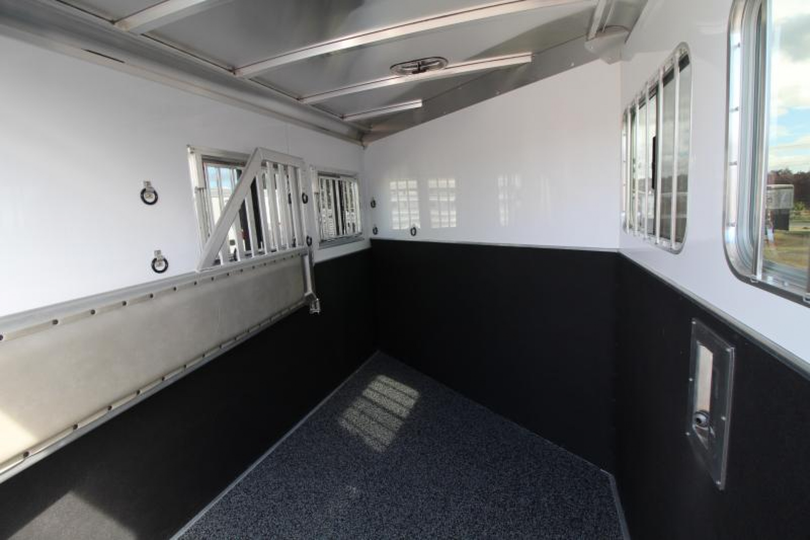 New PRICE REDUCED $2700! 2025 Featherlite 9400 2 Horse Trailer-Premier Tack-7'6" Tall- Lined & Insulated Tack Room Ceiling- Easy Care Flooring