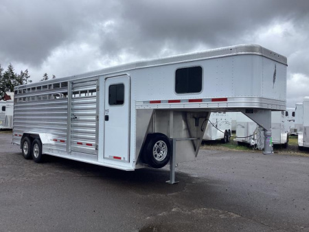 New PRICE REDUCED $3,600 2025 Featherlite 8413 24' Perfectfit Stock Combo Trailer-Escape Door Center & rear gates w/sliders-7'T-7'W