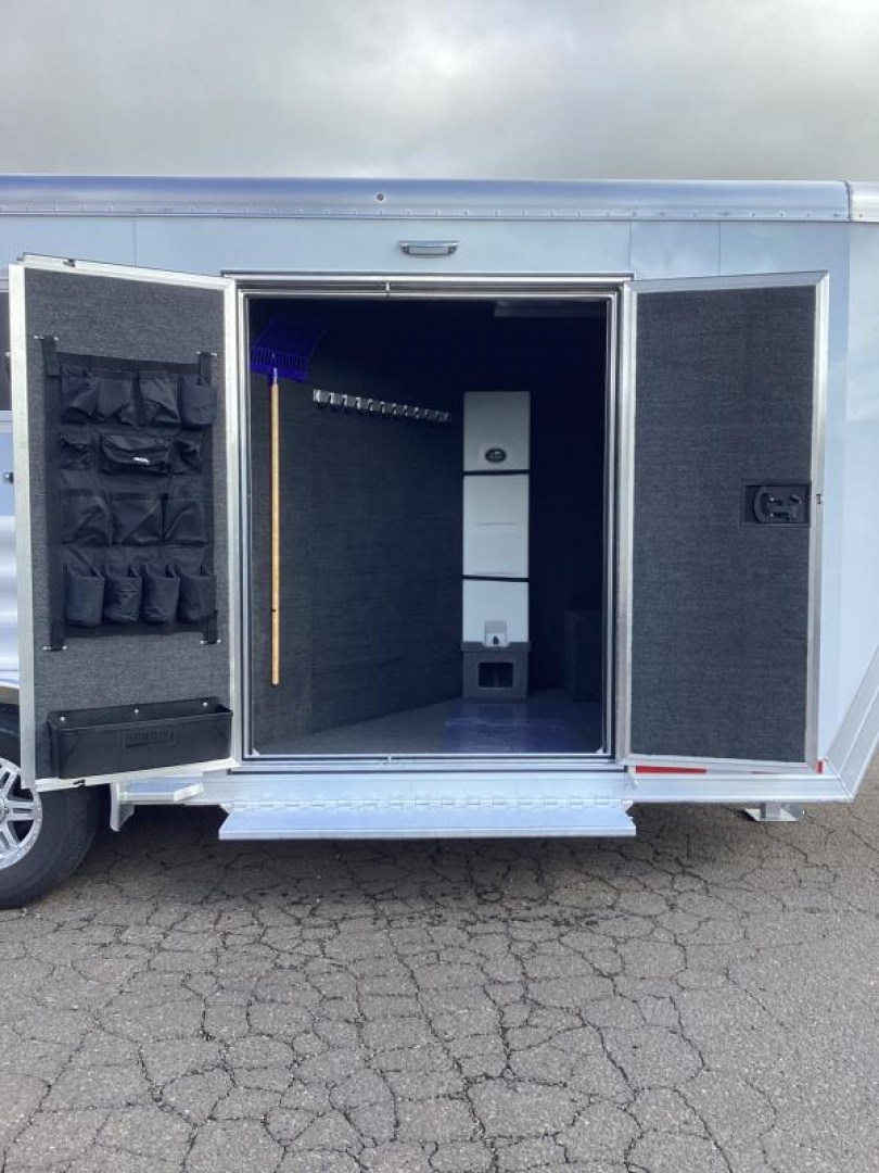 New REDUCED $2100! 2025 Featherlite PREMIERE TACK. Loaded! 7'6" Tall. HUGE SIDE TACK. INSULATED DRESSING ROOM. LOADED!