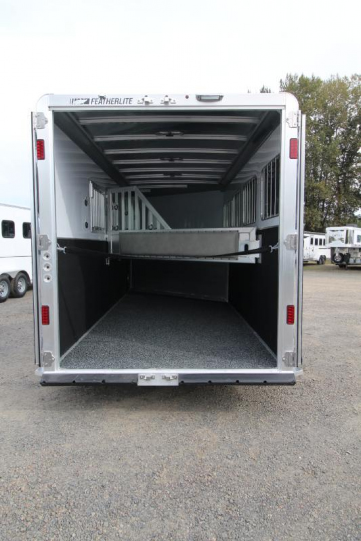 New PRICE REDUCED $4300! 2025 Featherlite 9400 4 Horse Trailer-Premier Tack-7'6" Tall-Easy Care Flooring-Lined & Insulated Dressing/Tack Room Ceiling-Stud Divider-Escape Door