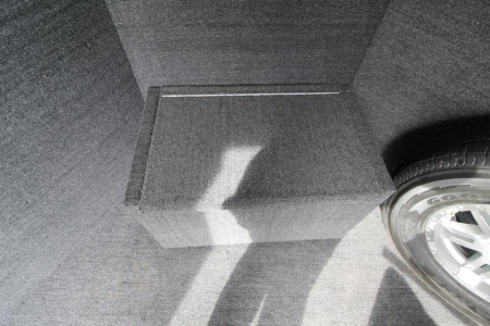 New PRICE REDUCED $4300! 2025 Featherlite 9400 4 Horse Trailer-Premier Tack-7'6" Tall-Easy Care Flooring-Lined & Insulated Dressing/Tack Room Ceiling-Stud Divider-Escape Door