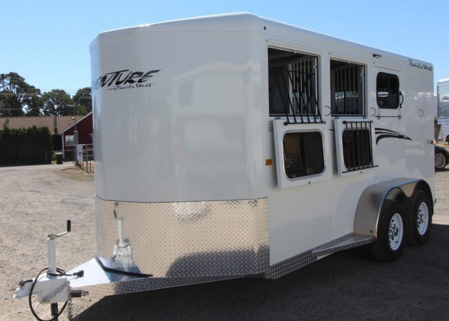 New Price Drop $400-2025 Trails West Adventure MX II 3 Horse Trailer-Swing Out Saddle Rack-6'9" Wide- 7' Tall