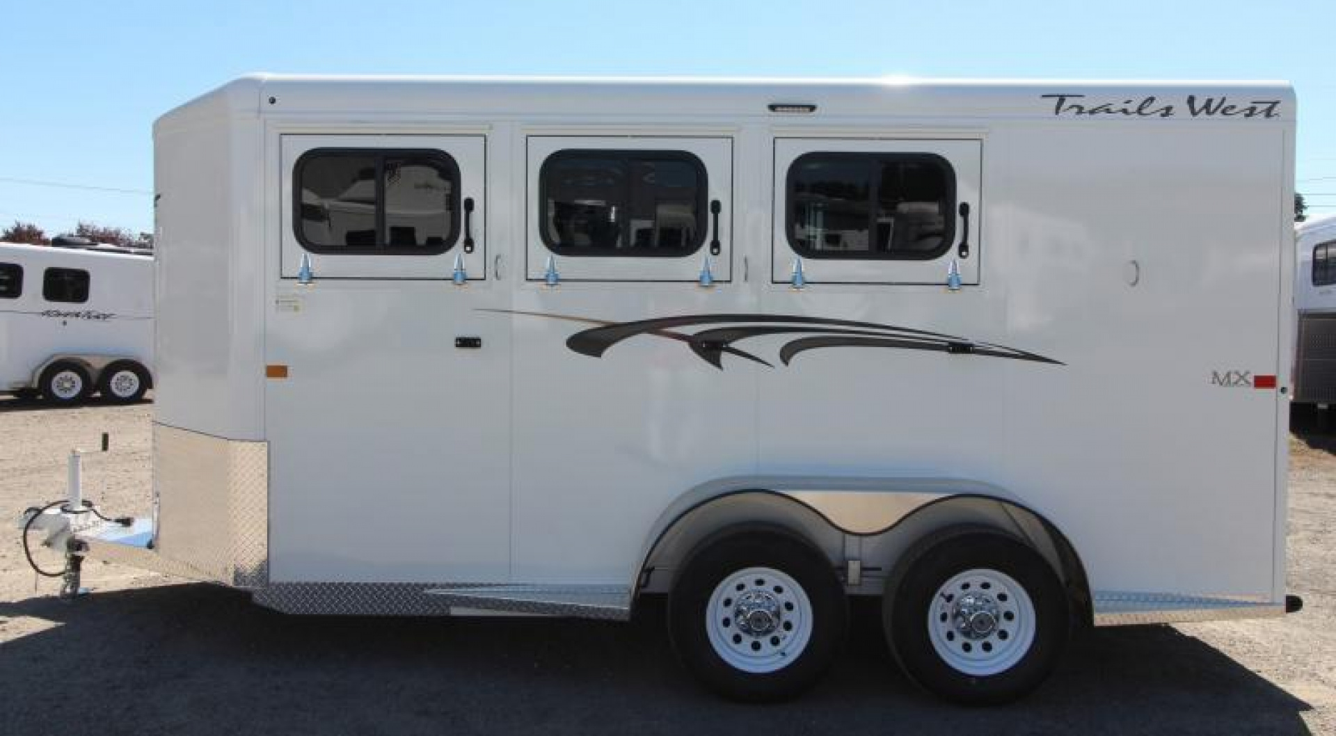 New Price Drop $400-2025 Trails West Adventure MX II 3 Horse Trailer-Swing Out Saddle Rack-6'9" Wide- 7' Tall