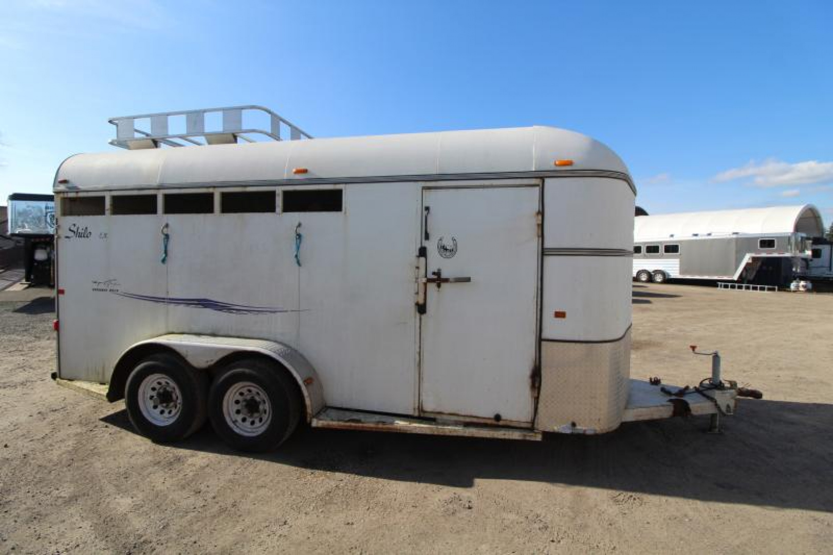 Used 2005 Thuro-Bilt Shilo 3 Horse Trailer w/ Hayrack