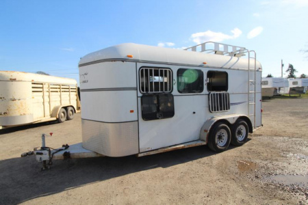 Used 2005 Thuro-Bilt Shilo 3 Horse Trailer w/ Hayrack