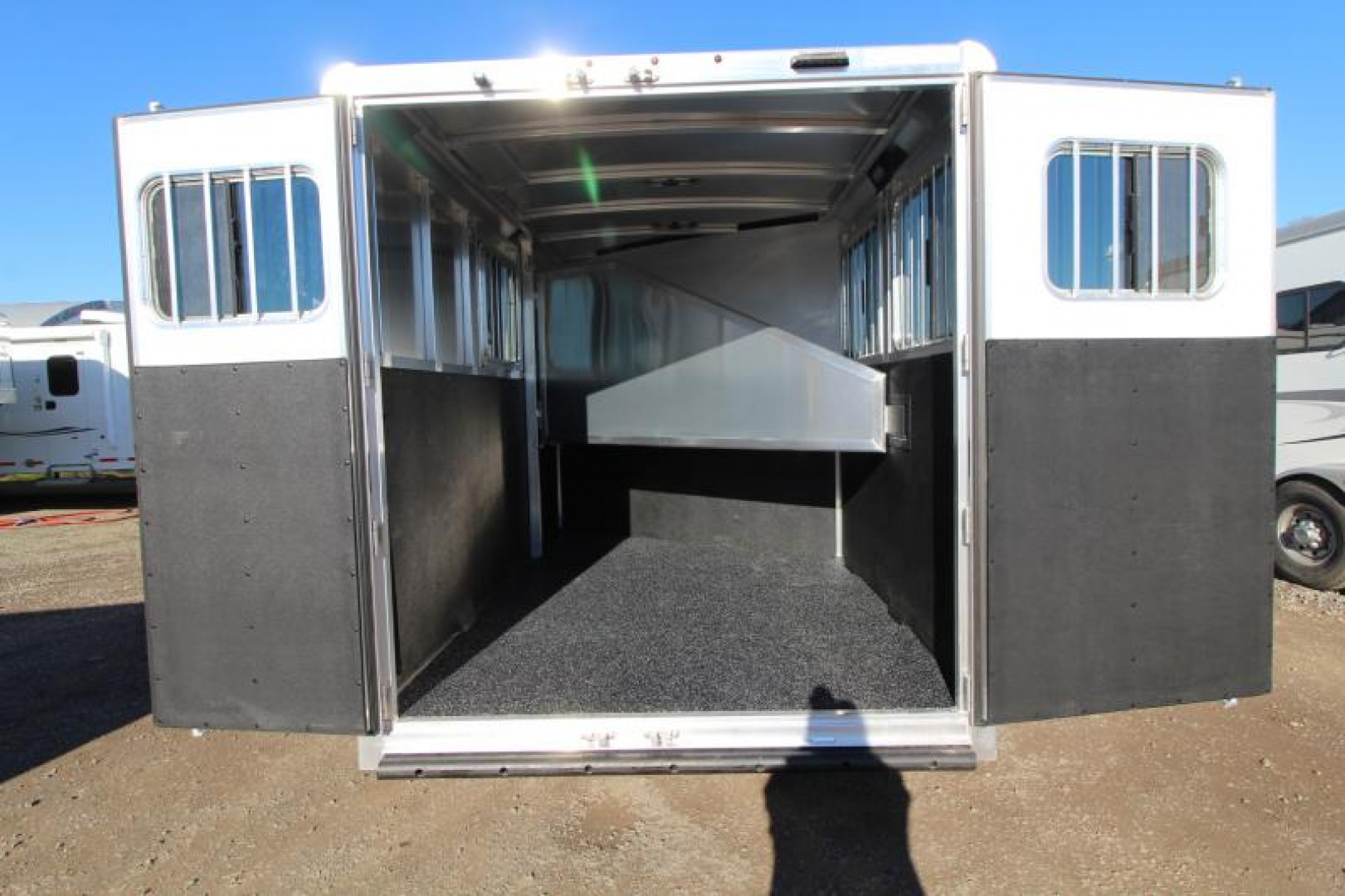 New PRICE DROP!!! -2025 Exiss Trailers Express XT 2 Horse Trailer-Easy Care Flooring- 7'2" Tall- Blanket Bar- Adjustable Saddle Rack-LED Lights- Double Rear Doors